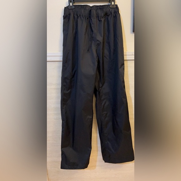 Columbia OMNI-TECH Rain / Hiking/
Snow Nylon Pants - Picture 1 of 8